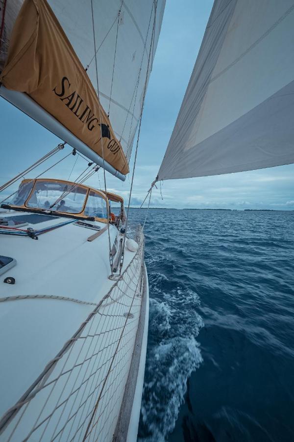 Private Sailingyacht "Guji" With Crew All Inclusive Isla Wichitupo Grande Eksteriør bilde