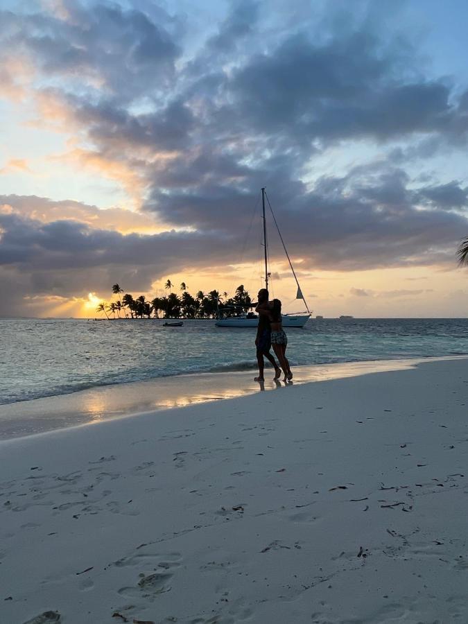 Private Sailingyacht "Guji" With Crew All Inclusive Isla Wichitupo Grande Eksteriør bilde
